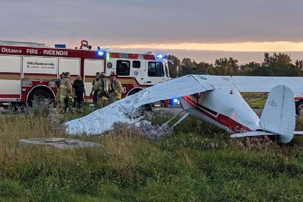 கனடாவில் களவாடப்பட்ட விமானம் விபத்துக்கு உள்ளானது | Stolen Plane Crashes At The Rockcliffe Airport