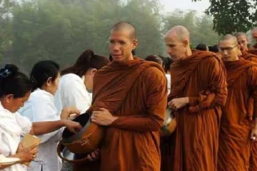 CSK அணியின் விளம்பரதாரர்... ரூ 40,000 கோடி சொத்துக்களை உதறிவிட்டு புத்த பிக்குவான தமிழர்