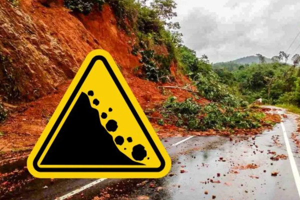 மீண்டும் போக்குவரத்துக்காக திறக்கப்பட்ட நாவலப்பிட்டி-கண்டி பிரதான வீதி! | Nawalapitiya Kandy Main Road Reopened மீண்டும் போக்குவரத்துக்காக திறக்கப்பட்ட நாவலப்பிட்டி-கண்டி பிரதான வீதி! | Nawalapitiya Kandy Main Road Reopened