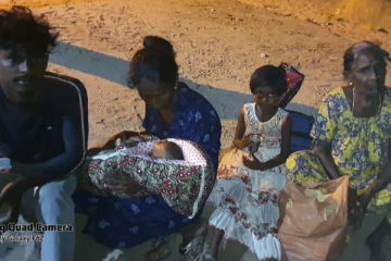 இரண்டு மாத கைக்குழந்தையுடன் இந்தியா சென்ற குடும்பம்!!