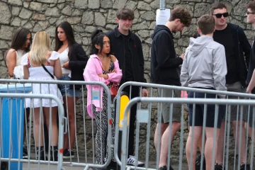 6 அடி இடைவெளி இருந்தாலும் கொரோனா தொற்றும்! அதிர்ச்சி தகவலை வெளியிட்ட அமெரிக்க அமைப்பு