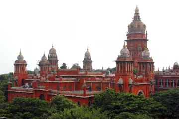 தமிழகத்தில் இந்தி படிப்பதை தடுக்கவில்லை உயர்நீதிமன்றத்தில் தமிழக அரசு விளக்கம்