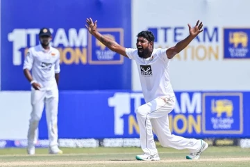 ஐந்து விக்கெட்டுகளை வீழ்த்திய இலங்கை வீரர்! 492 ஓட்டங்கள் குவித்த அயர்லாந்து அணி