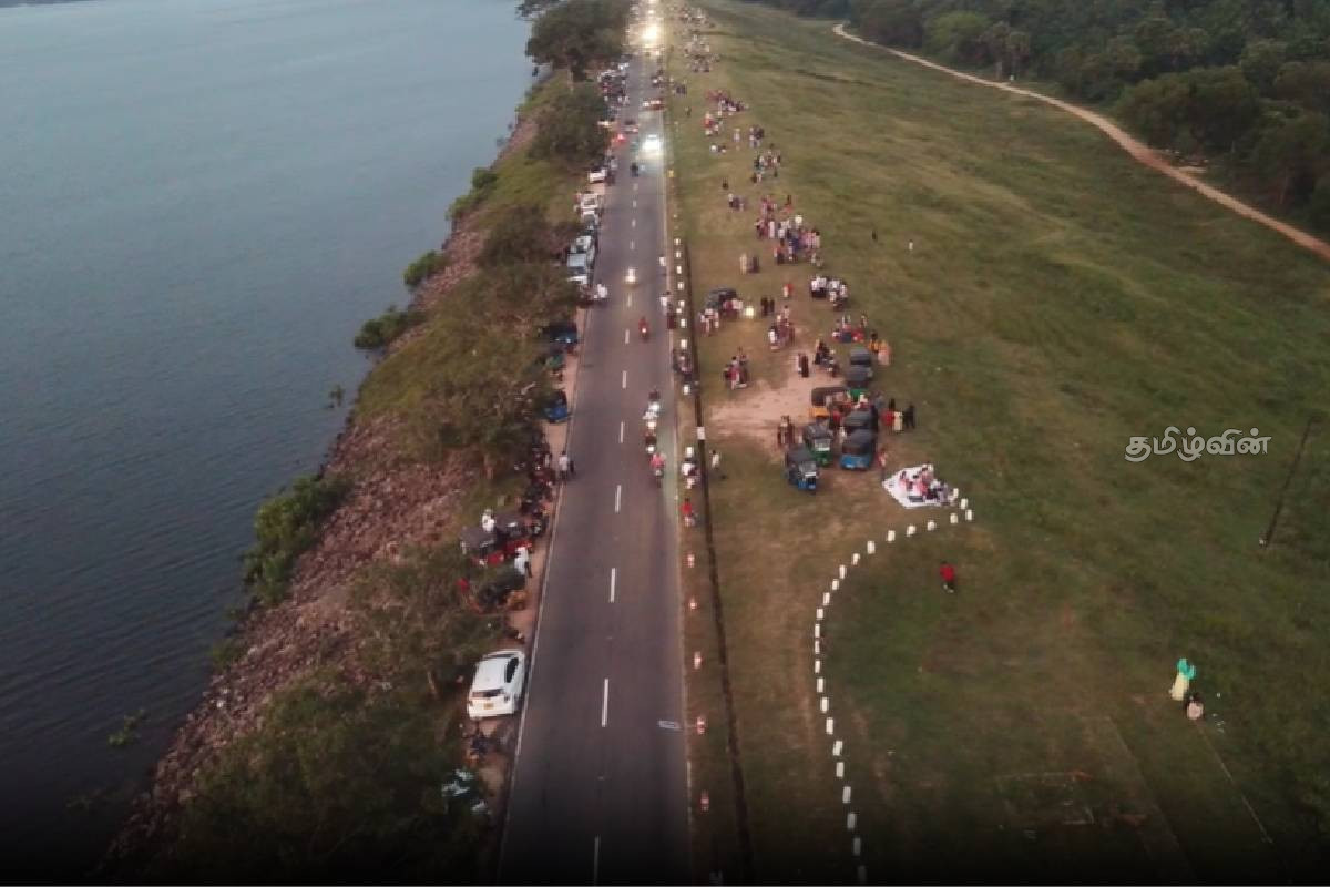 கந்தளாய் குளத்தை நாடும் சுற்றுலாப் பயணிகள் அதிகரிப்பு | Increase In Tourists Visiting Kantalai Tank கந்தளாய் குளத்தை நாடும் சுற்றுலாப் பயணிகள் அதிகரிப்பு | Increase In Tourists Visiting Kantalai Tank