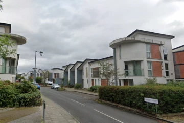 Land Rover கார் மோதி 57 வயது பிரித்தானிய முதியவருக்கு நிகழ்ந்த பரிதாபம்!