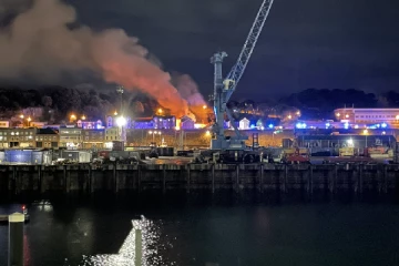 பிரித்தானிய குடியிருப்பு பகுதியில் பயங்கர வெடிப்பு விபத்து: 3 பேர் பலி, மீட்பு பணி தீவிரம்