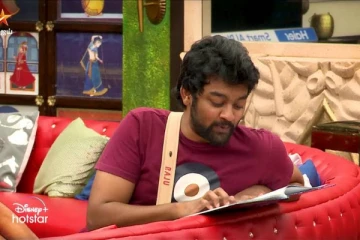 அடிச்சது ஜாக்பாட்... - 12 லட்சத்துடன் பிக் பாஸ் வீட்டை விட்டு வெளியேறிய போட்டியாளர் இவரா? ரசிகர்கள் அதிர்ச்சி