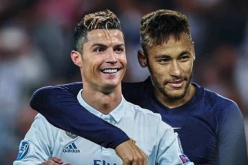 நட்சத்திர வீரரை விற்கும் PSG! ரொனால்டோவை இழந்ததால் தயங்கும் யுனைடெட்