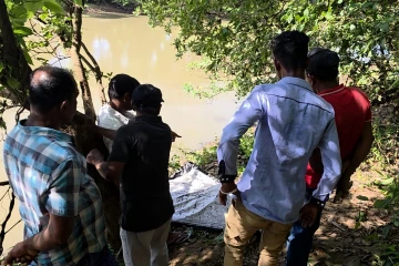 புத்தாண்டில் துயரம்; நீரில் அடித்து செல்லப்பட்ட மூவரில் ஒருவரின் சடலம் மீட்பு