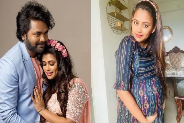 அம்மாவாக பின்னரும் இப்படியா? மகனுடன் ரகளை செய்யும் சீரியல் நடிகை ஃபரினா! | Serial Actress Farina Azad New Fun Video With Son அம்மாவாக பின்னரும் இப்படியா? மகனுடன் ரகளை செய்யும் சீரியல் நடிகை ஃபரினா! | Serial Actress Farina Azad New Fun Video With Son