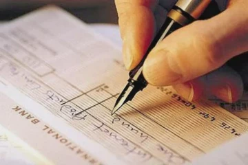 இலங்கையில் பணமின்மையால் நிராகரிக்கப்படும் காசோலைகள்! பாரிய பிரச்சினை என தகவல்