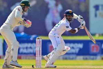 ශ්‍රී ලංකා පළමු ඉනිම 257ට සීමාවෙයි..