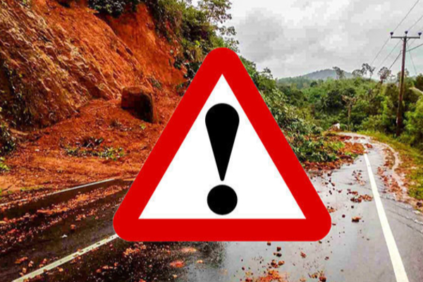 சிவப்பு மண்சரிவு வெளியேற்ற எச்சரிக்கை நீடிப்பு | Red Landslide Evacuation Warning