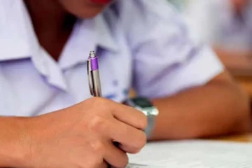 மூன்று பாடசாலைப் பரீட்சைகள் ஒரே வருடத்தில்
