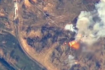 உக்ரைன் விமான தளத்தின் வெடிமருந்து கிடங்கை தாக்கி அழித்த ரஷ்ய படைகள்