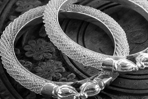 உலக சந்தையில் தங்க விலையில் சடுதியான வீழ்ச்சி | Gold Price Sudden Drop In World Gold Market