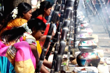 இந்த ஆண்டு பொங்கல் வைக்க நல்ல நேரம் எது தெரியுமா? இப்படி வழிபட்டால் வீட்டில் செல்வம் தான்!