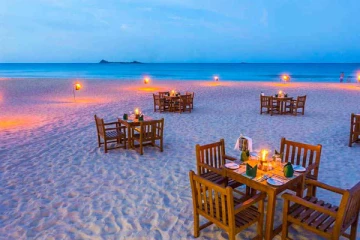 கடலில் குளிக்க வரும் வெளிநாட்டு சுற்றுலா பயணிகளுக்கு ஏற்பட்டுள்ள ஆபத்து