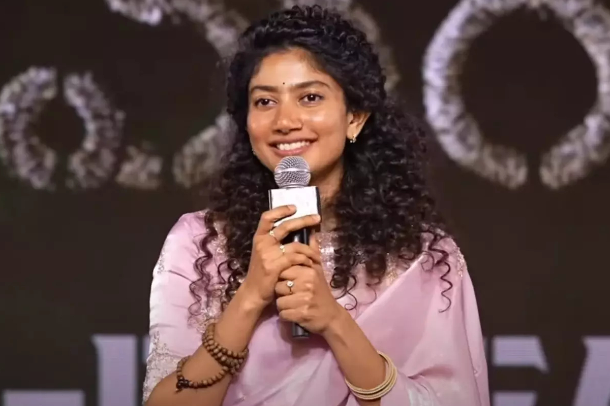 நடிகை சாய் பல்லவி சிங்கிளா? திருமணம் எப்போது? அவரே கூறியுள்ளார் பாருங்க... | Sai Pallavi Talk About Her Wedding நடிகை சாய் பல்லவி சிங்கிளா? திருமணம் எப்போது? அவரே கூறியுள்ளார் பாருங்க... | Sai Pallavi Talk About Her Wedding