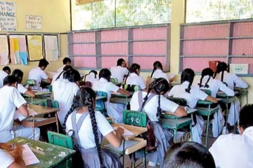 திடீரென வைத்தியசாலையில் அனுமதிக்கப்பட்ட 40 மாணவிகள் - பிரபல பெண்கள் கல்லூரியில் சம்பவம்