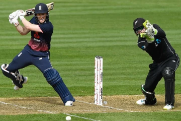 இங்கிலாந்தை வீழ்த்தி இறுதி போட்டிக்குள் நுழைந்தது நியூசிலாந்து அணி