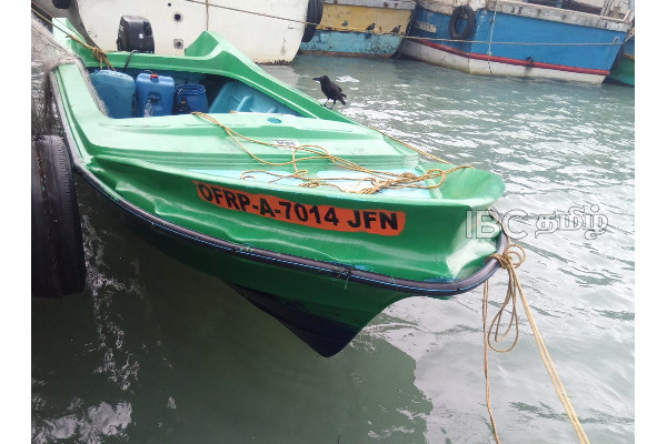 இந்தியாவில் இருந்து கடத்தி வரப்பட்ட 458 கிலோ கஞ்சா - நெடுந்தீவுக் கடலில் மடக்கி பிடிப்பு | Drug Use Sri Lanka To India