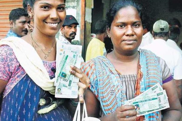 3 மாதங்களில் மகளிருக்கு மாதம் ரூ.1000 வழங்கும் திட்டம் நடைமுறைப்படுத்தப்படும் - குடும்ப பெண்கள் மகிழ்ச்சி! | 3 Month Ladies 1000 Give Starts Minister Byte