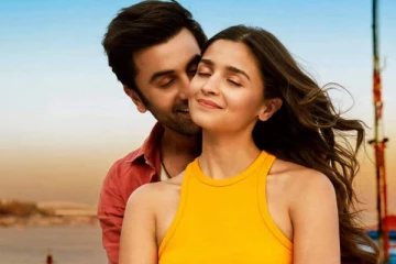 கடும் விமர்சனங்களுக்கு இடையில் மிகப்பிரமாண்டமான வசூல் சாதனையில் பிரம்மாஸ்திரா.. இரண்டு நாளில் இவ்வளவா