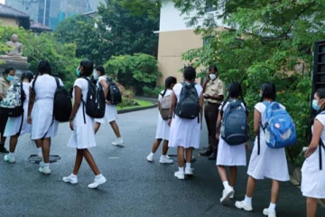 புதிய கல்விச் சீர்திருத்தங்களுக்கு பல்வேறு தரப்பினரும் எதிர்ப்பு