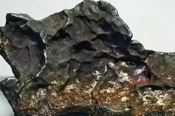 பூமியில் விழுந்த விண்கல் யாருக்குச் சொந்தம்? நில உரிமையாளருக்கு ஆதரவாக திரும்பிய தீர்ப்பு