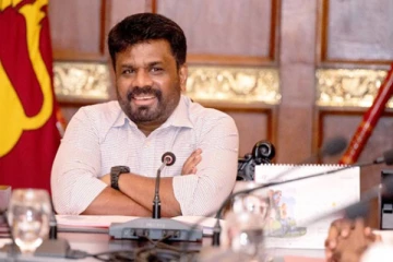 அறிவுறுத்தல்கள் உதாசீனம்; முன்னாள் அமைச்சர்களுக்கு எதிராக பாயும் சட்ட நடவடிக்கை!