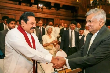 மொட்டு பக்கமே ரணில் விக்ரமசிங்க: மகிந்த ராஜபக்ச விளக்கம்