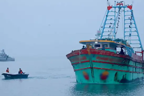 இலங்கையில் அத்துமீறிய மீன்பிடி ஈடுபட்ட இந்திய மீனவர்களுக்கு சிறை தண்டனை | Indian Fishermen Sentenced Prison Illegal Fishing