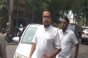 பிடியாணை உத்தரவு; ஓடிவந்து நீதிமன்றத்தில் ஆஜரான விமல் வீரவன்ச!
