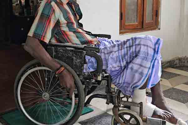 யாழ் போதான வைத்தியசாலையில் அலட்சியம் ; நோயாளி ஒருவருக்கு சத்திர சிகிச்சை காயத்தில் புழு | Height Negligence Jaffna Hospital Surgical Wound