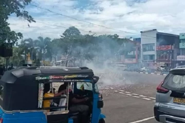 பட்டாசு சத்தத்தால் அதிர்ந்த  மட்டக்களப்பு!