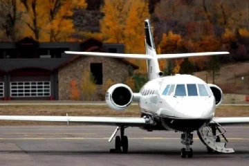 வாடகை விமானங்களுக்கான இலட்சக்கணக்கான நிதியை செலுத்த தவறிய பிரமுகர்கள்?