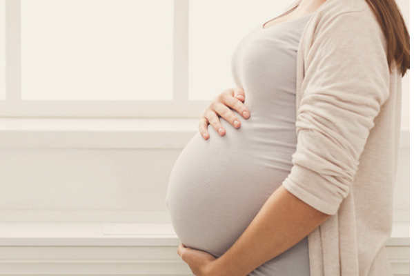 கர்ப்பிணியை கொன்று வயிற்றில் இருந்த குழந்தையை திருடிய கொடூர தம்பதி! | Husband And Wife Killed A Pregnant Woman