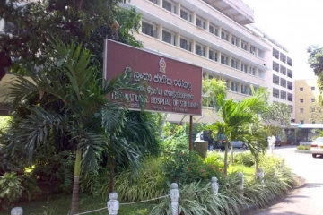 කොළඹ ජාතික රෝහලේ 3000කට කෑම නෑ.