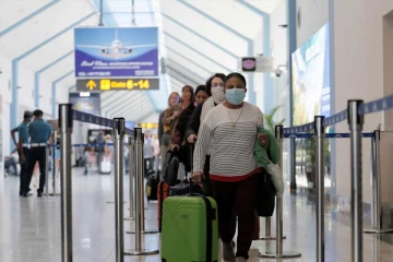 வௌிநாட்டு பயணிகளுக்கான சுகாதார வழிகாட்டுதல்களில் திருத்தம்!