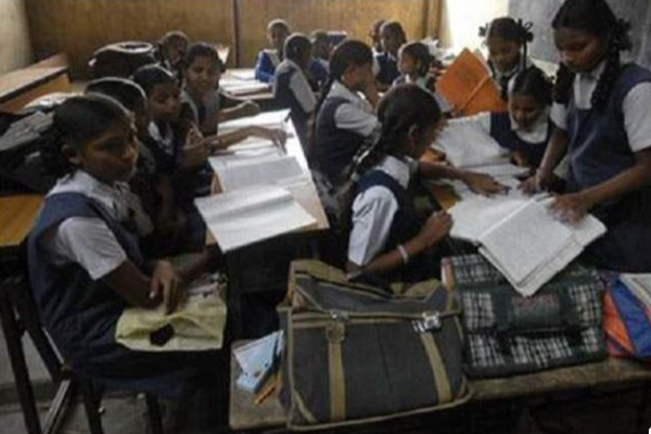 பிப்ரவரி 1-ம் தேதி முதல் தமிழகத்தில் பள்ளிகள் திறப்பு ? - தமிழ்நாடு