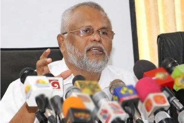 சுமந்திரனின் படகுப் போராட்டம்- அலட்டிக்கொள்ளாத டக்ளஸ்!