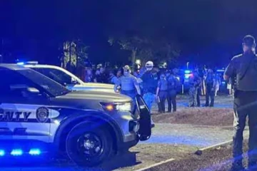 அமெரிக்காவில் நடத்தப்பட்ட துப்பாக்கிச்சூட்டால் பரபரப்பு ; 11 பேர் படுகாயம்