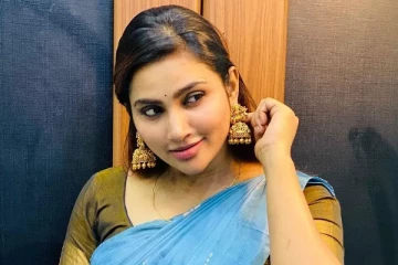 நள்ளிரவில் நடுத்தெருவில் இருந்து வீடியோ வெளியிட்ட தொகுப்பாளினி நந்தினி.. வைரல் வீடியோ