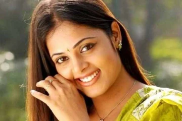 ஈரம் பட நடிகை சிந்து மேனனுக்கு 3 பசங்களா....எப்படி இருக்காங்க பாருங்க