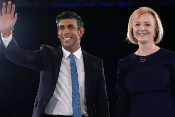 இங்கிலாந்தின் புதிய பிரதமராக ரிஷி சுனக் : இங்கிலாந்து அரசியலில் பரபரப்பு