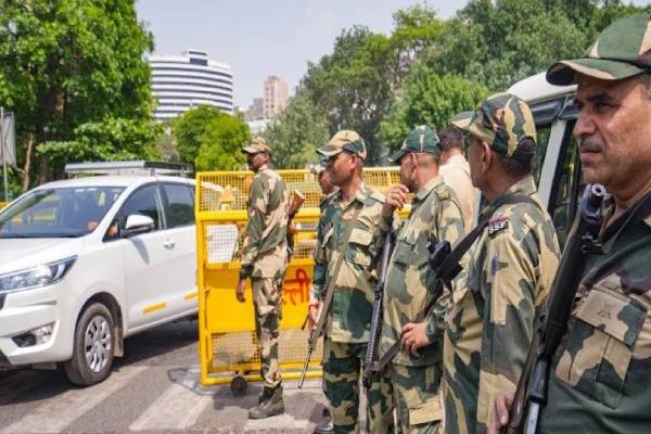 இந்தியா வரும் புடின்! டெல்லி விமான நிலையம் உட்பட பல இடங்களில் பலத்த பாதுகாப்பு | Heavy Security India Russian President S Visit