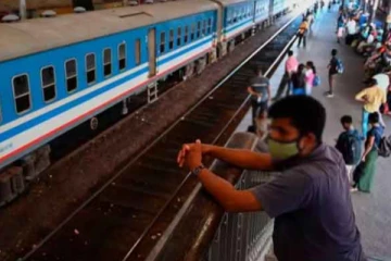 சமிக்ஞை கட்டமைப்பு செயலிழந்ததால் பல தொடருந்து சேவைகள் தாமதம்