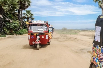 யாழில் பெண் தலைமையில் நூதனமாக கொள்ளையிடும் குழு!