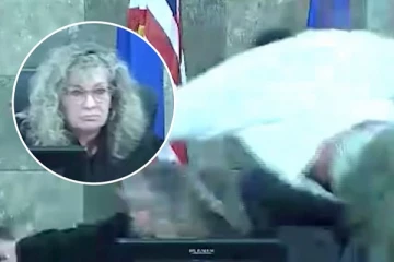 விசாரணையின்போது பெண் நீதிபதியை தாக்கிய நபரால் பரபரப்பு!